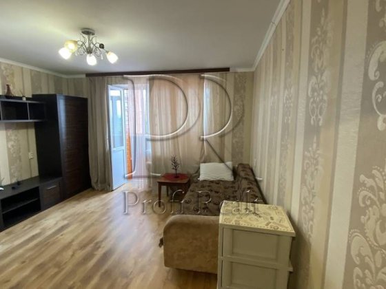 Продаж 1 кімн. квартири за адресою вул. Алматинська, буд 109А/ДВРЗ