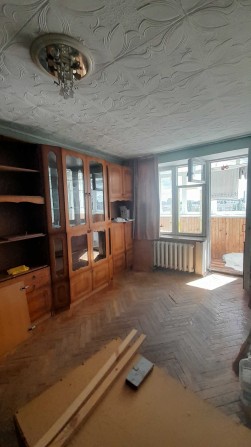 Продам однокімнатну на Вінстона Черчилля вул.,ст.м.Дарниця.Без комісії - фото 1