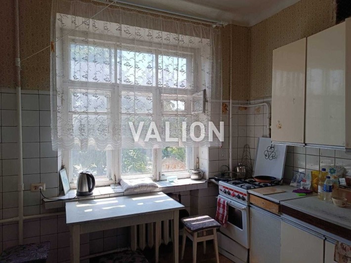 Продаж 2 к квартири бул. М. Міхновського 7 (Дружби народів) сталінка метро Либідська - фото 1