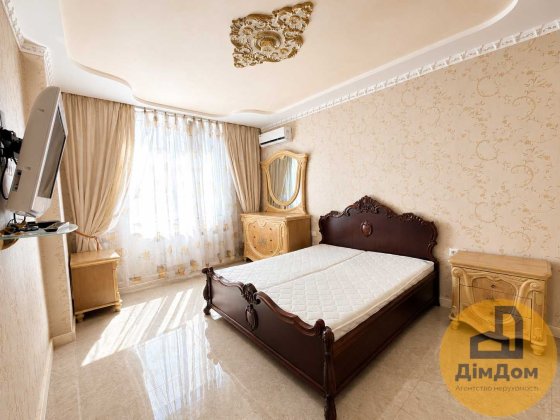 Продаж 2-кімнатної квартири з ремонтом / вул. Єлизавети Чавдар, 13 / Осокорки / Без комісії!