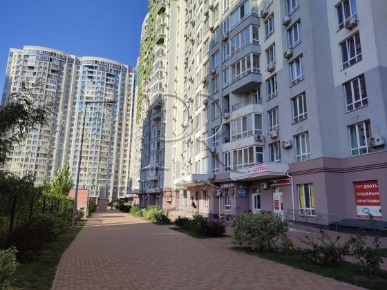 Продаж 1 кімнатна квартира ЖК Каховська/ метро Лівобережна