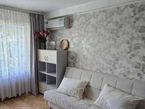 пр. Голосіївський / 40 років Жовтня, 89   2 кім кв