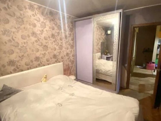 2К вигідна вартість з ремонтом цег. будинок Р. Окипної 5А поруч метро Киев