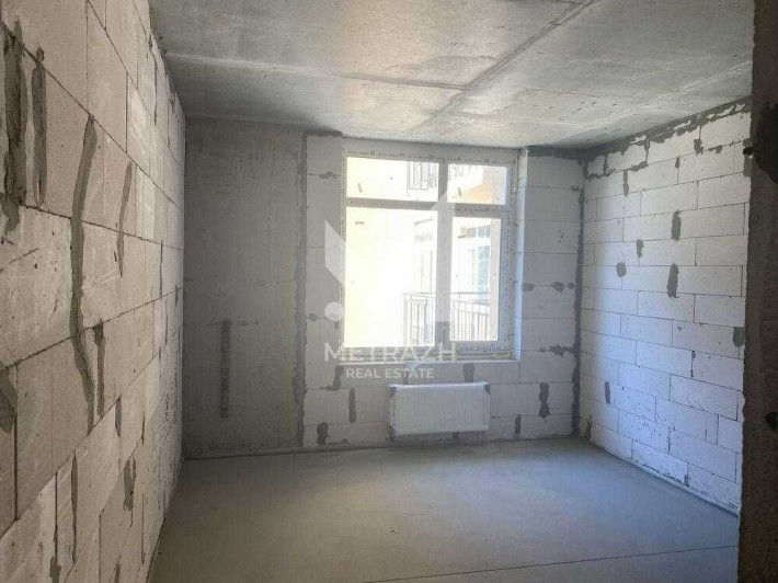 Продаж 2-кімн квартири / Феофанія, вул. Метрологічна, 42 - фото 1