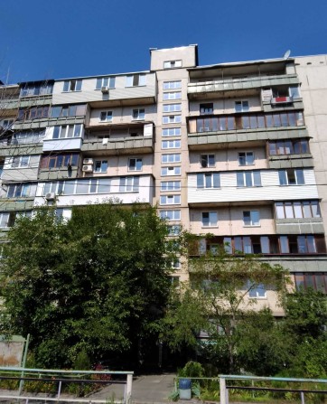 Березняки. Продаж 3-кімнатної з капітальним ремонтом. Миколайчука, 3/1 - фото 1