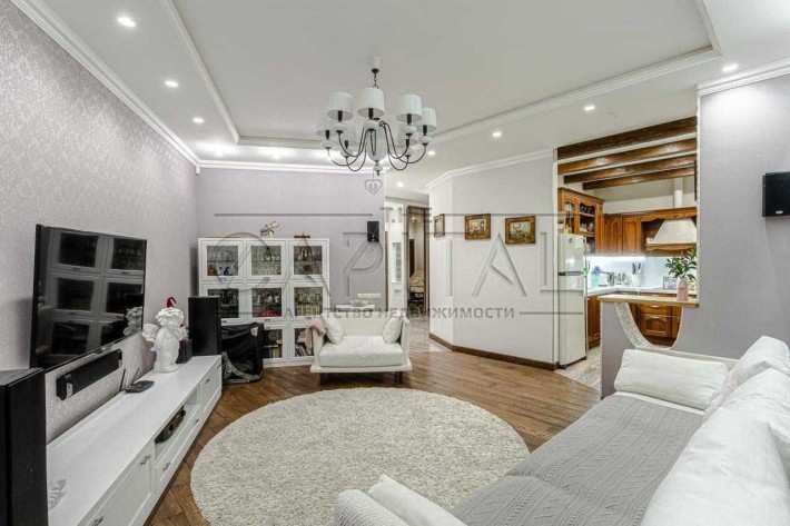 Продаж / Квартира / ЖК Златоустівський / Шевченківський район - фото 1