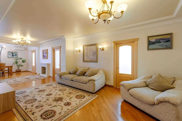 Продам 4-кімн. Саперно-Слобідська вул. 22, 137 м.кв - фото 1