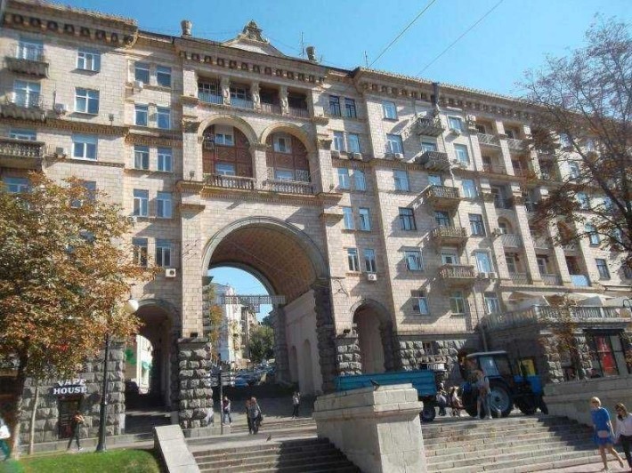 Терміновий продаж 2к квартири біля ЦУМу 55м2, Хрещатик 21, центр Києва - фото 1