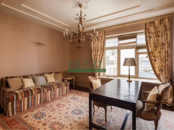 Продаж ексклюзивної дворівневої квартири 330м2 Велика Житомирська, 8А Київ
