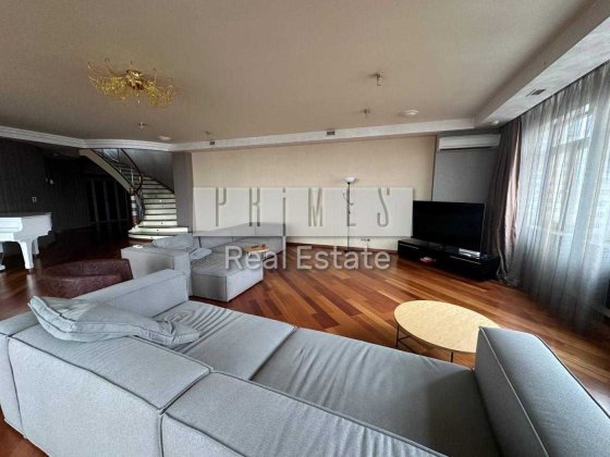 Продаж дворівневої 6к квартири, бул. Шевченка Тараса 11, Центр Киев