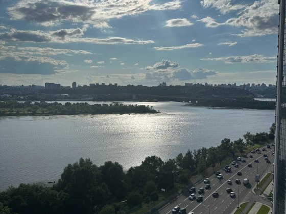 ТОП-вид на Дніпро! 2-к квартира в ЖК «Берег Дніпра». Власник. Податок з продажу оплачую повністю.