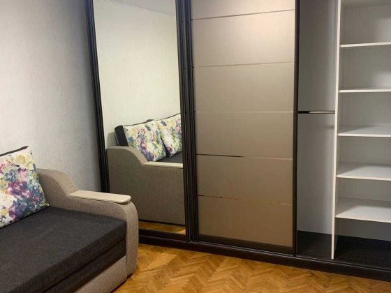 Продаж 1 кімнатної з ремонтом вул. Юрія Пасхаліна (Ілліча) 12