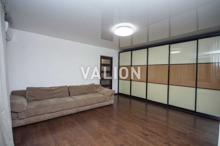 Без% Продаж 3-кімн. квартири Антоновича   53/30,Центр - фото 1