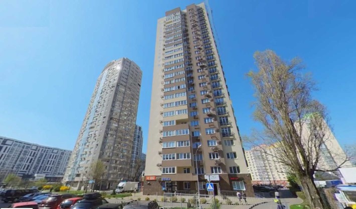 Продам 1-кімнатну квартиру. Вул. Аболмасова, 4А. 2-й поверх. М "Лівобережна" 10 хвилин.  Без комісії - фото 1