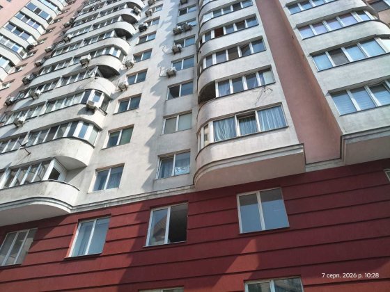1 кімн Дарниця Рембаза Велика 59квм Цегляний буд Генератор на ліфт