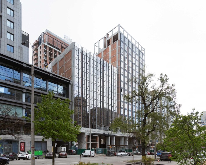 Продаж в ЦЕНТРІ 2-кімнатної квартири в ЖК Montreal House, 77 м², після будівельників — БЕЗ КОМІСІЇ - фото 1