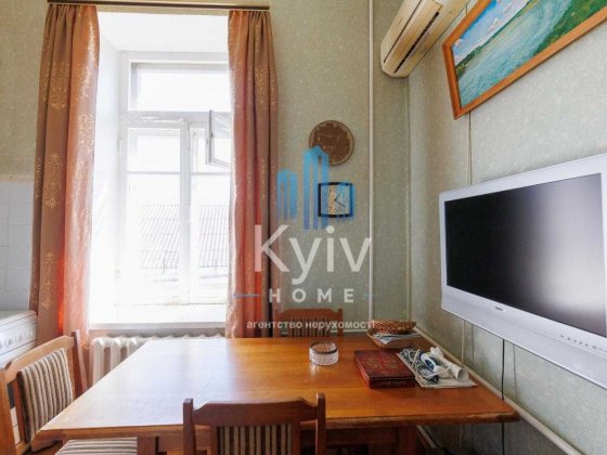 Продаж квартири  у царському будиноку Центр вул. Січових Стрільців Киев