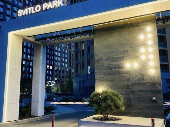 Продаю 1к квартиру, середній поверх, моноліт, в ЖК Світлопарк // Svitlopark біля Печерську