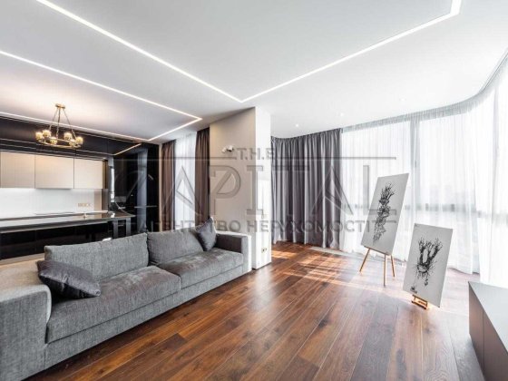 Продаж 4-к квартири 141м2 в самому центрі міста Вул. Саксаганського Киев