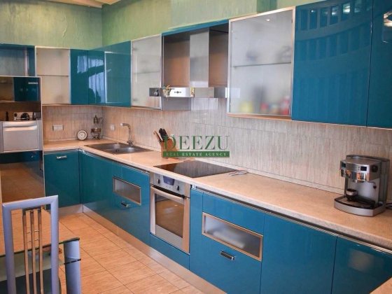 Продаж 3 кімнатної квартири вул. Антоновича 140