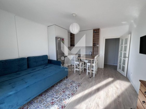Продам 1 кімнатну ЖК Кришталеві Джерела, вул Метрологічна 111