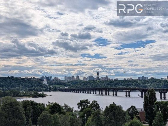 БЕЗ КОМІСІЇ Найкращий вид Продам 3-к квартиру 61м² Дніпровська набережна 5-А Держпрограми Киев
