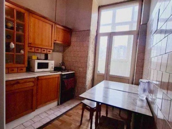 Центр ТОП цiна Без% Швидкий продаж 2к квартира висота стелі 4м низький поверх цегляний будинок ГАЗ л Киев