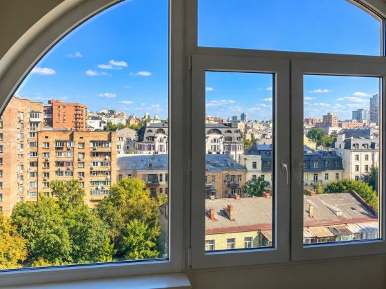 Продаж квартири під проживання або офіс в центрі  міста по вул. Жилянській, 30-А Киев