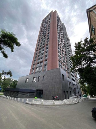 Без комісії  2-кімн, 3-поверх, 69 м2, поряд Метро, Парк, Теліги 25 - фото 1