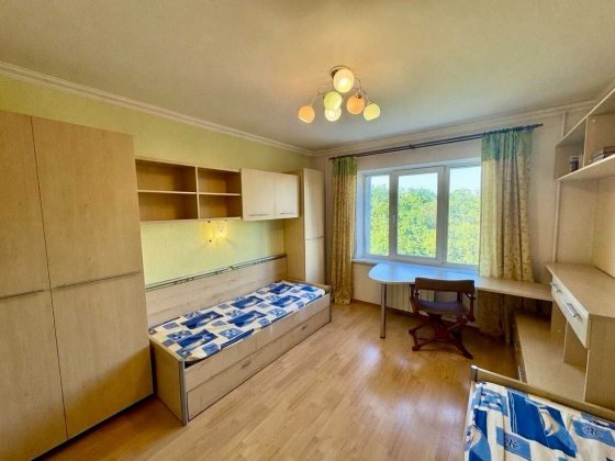 Продаж 3-кімнатна квартира від власника (84.3м2) з якісним ремонтом в Шевченковському районі, вул. С