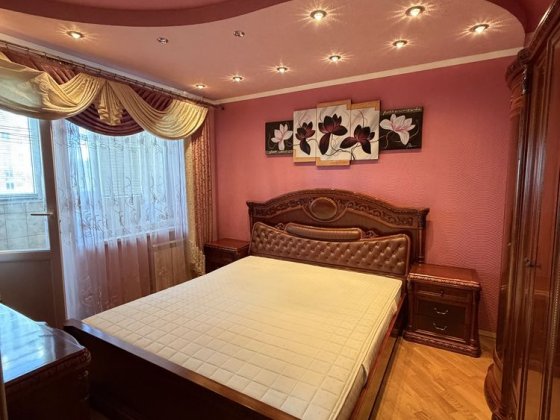 Без комісії‼️ продаж 3к квартири з ремонтом Харківське шосе 154А Киев
