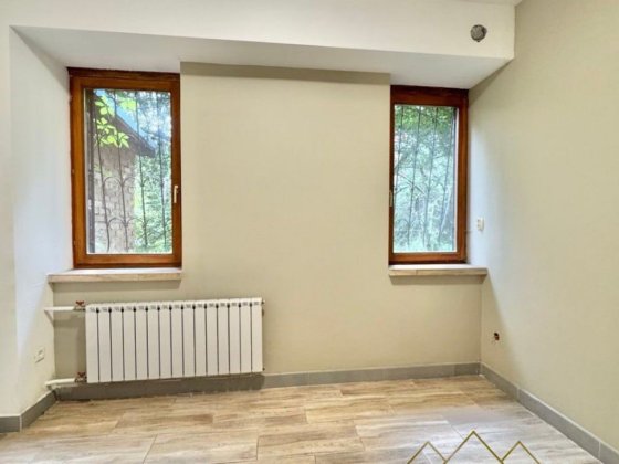Без комісії! Продам 2 кімнатну квартиру вулиця Максима Токарева ( Вузівська) 4 Киев