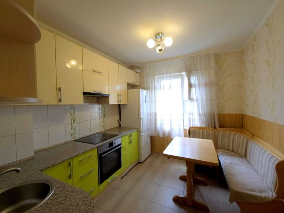 вул.Мокра(Кудряшова) 7б, продаж 3-кімнатної квартири, без комісії.
