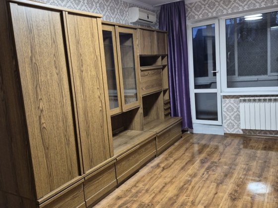 Продам 1к Тулузи 3 , газ ,, м Святошин, Академмістечко, Житомірска, Оуружна, обойний