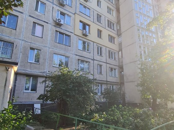 Продаж 2к.квартири,47 м. кв. вул.Попова 8.метро Лісова