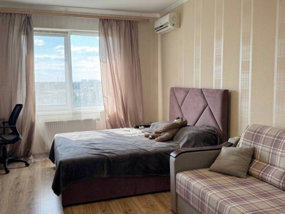Вул. Тираспольська 60 ЖК Місто Квітів  1-кімн. 42 кв.м з ремонтом. Без комісїї.