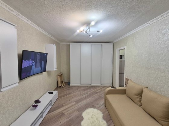 Продам 1к, Петра Ніщинського 12, Солом'янський р-н, метро Вокзальна, без %.