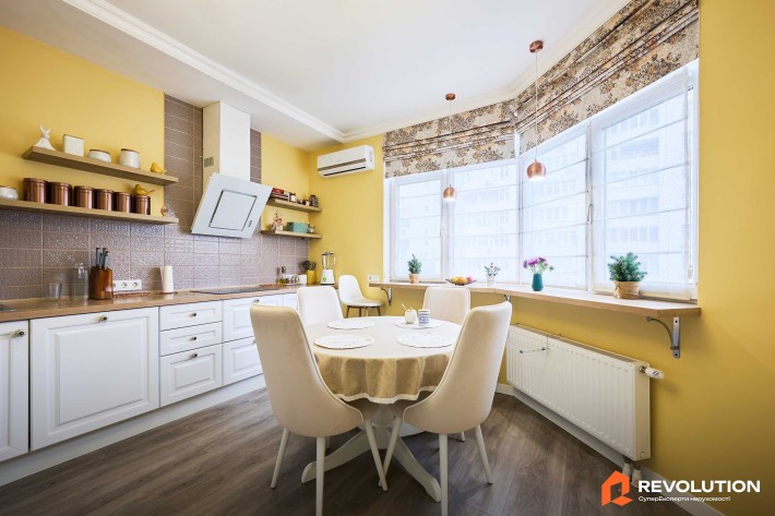 Без комісії. Продаж 3к квартири 82.5м2, вул. Освіти 16-А Солом'янський р-н - фото 1
