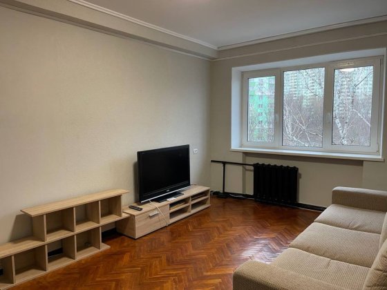 Продаж 3 кімнатної Солом'янський вул Гарматна Без комісії %