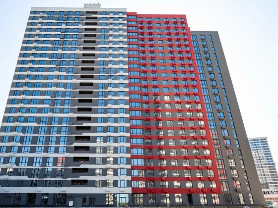 ЖК Варшавський 3, Будинок 10,5 , 5 поверх простора 3-к квартира 84 м², вул. О. Олеся, ТРЦ  Ретровіль