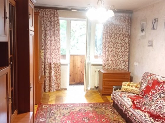Є-Відновлення-ТАК. 2-к.кв-ра  з газом по вул Стражеско. Медмістечко і НАУ-орієнтир.Чистий продаж.