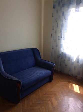 Продам 2 кімнатну квартиру  вул Гната Юри 11 - фото 1