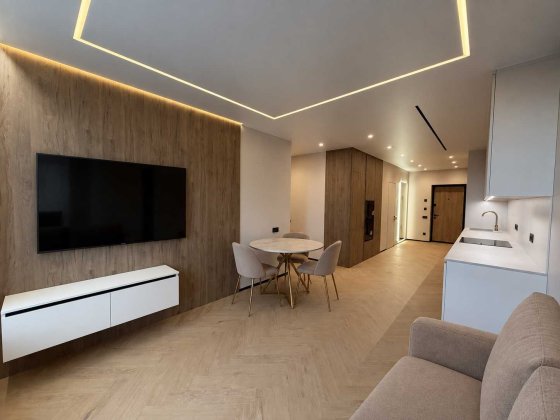 ВЛАСНИК. Продаж 3-кімнатної квартири 77 м² | ЖК Варшавський 3 | дизайнерський ремонт