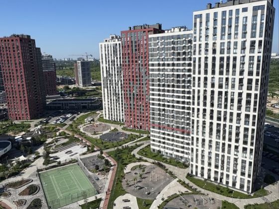 Продам 1 кімнатну квартиру в  ЖК Варшавський Плюс Європейського союзу 51 будинок з генератором
