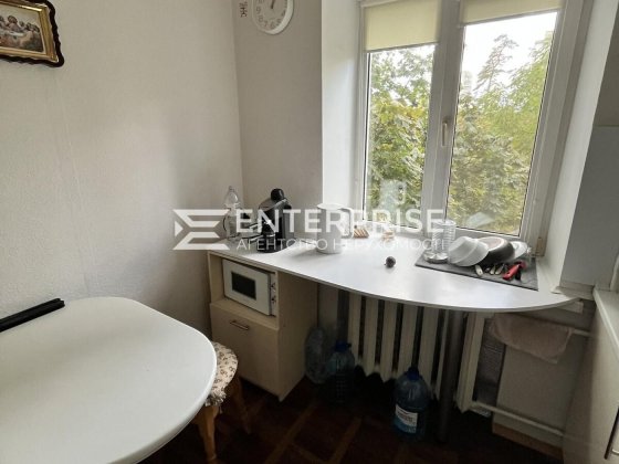 Продаж 1к квартири 32 м² на вул. Верховинна, метро Житомирська