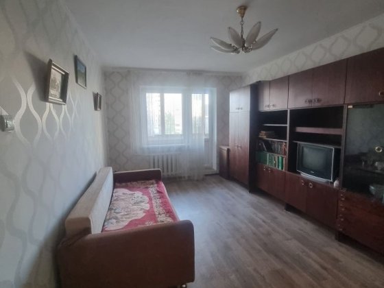 Продам 2-кім Троєщина Радунська  22/9 Газ 4 пов.