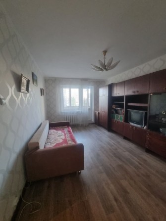 Продам 2-кім Троєщина Радунська  22/9 Газ 4 пов. - фото 1