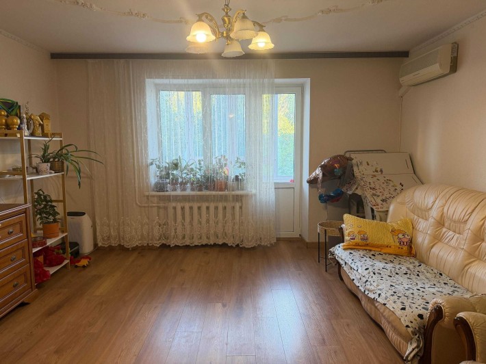 Стратегія успіху 3 кімн квартира біля Південного зд вокзалу Києва - фото 1