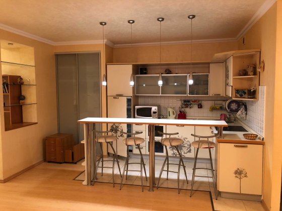 Продам 1 кім. квартиру, пр-т Володимира Івасюка 24, 45.2м²