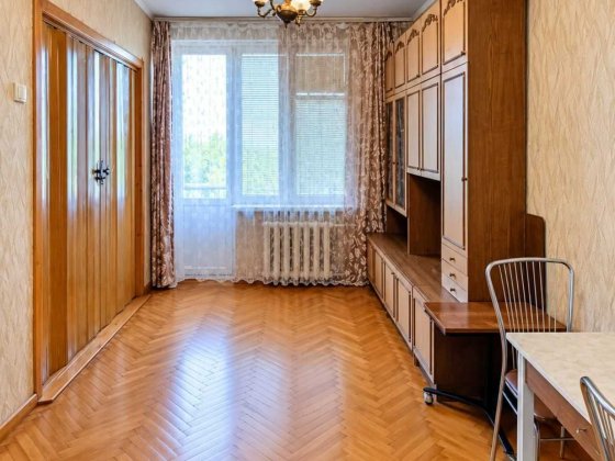 Продаж 1-ої квартири! Затишна! ГАЗ! м Чернігівська ПІШКИ!